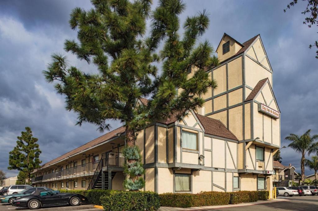 Lemon Heights Inn Tustin Kültér fotó