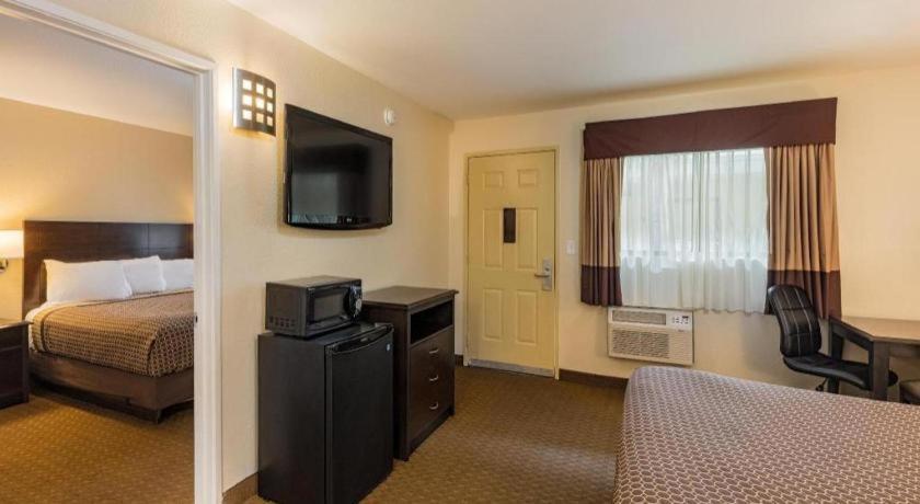 Lemon Heights Inn Tustin Kültér fotó